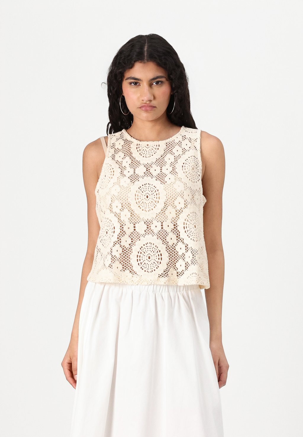 Топ PCLAMBI Pieces, кремовый
Топ PCLAMBI Pieces, кремовый