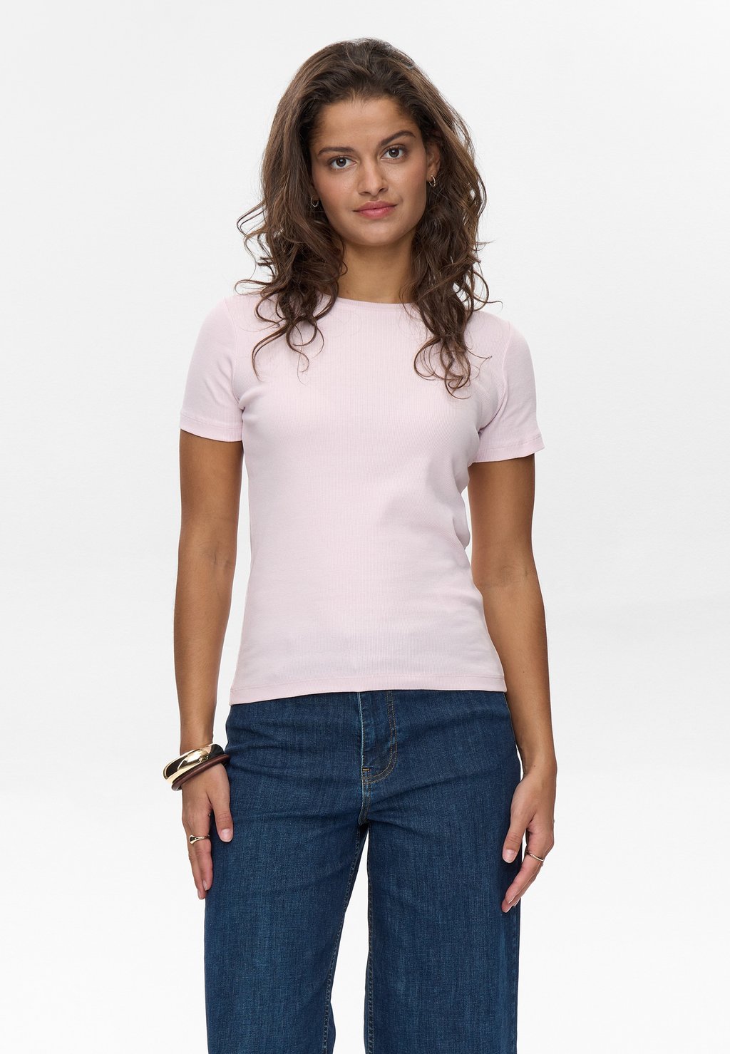 Базовая футболка RILEY TEE Nümph, темно-фиолетовый
Базовая футболка RILEY TEE Nümph, темно-фиолетовый