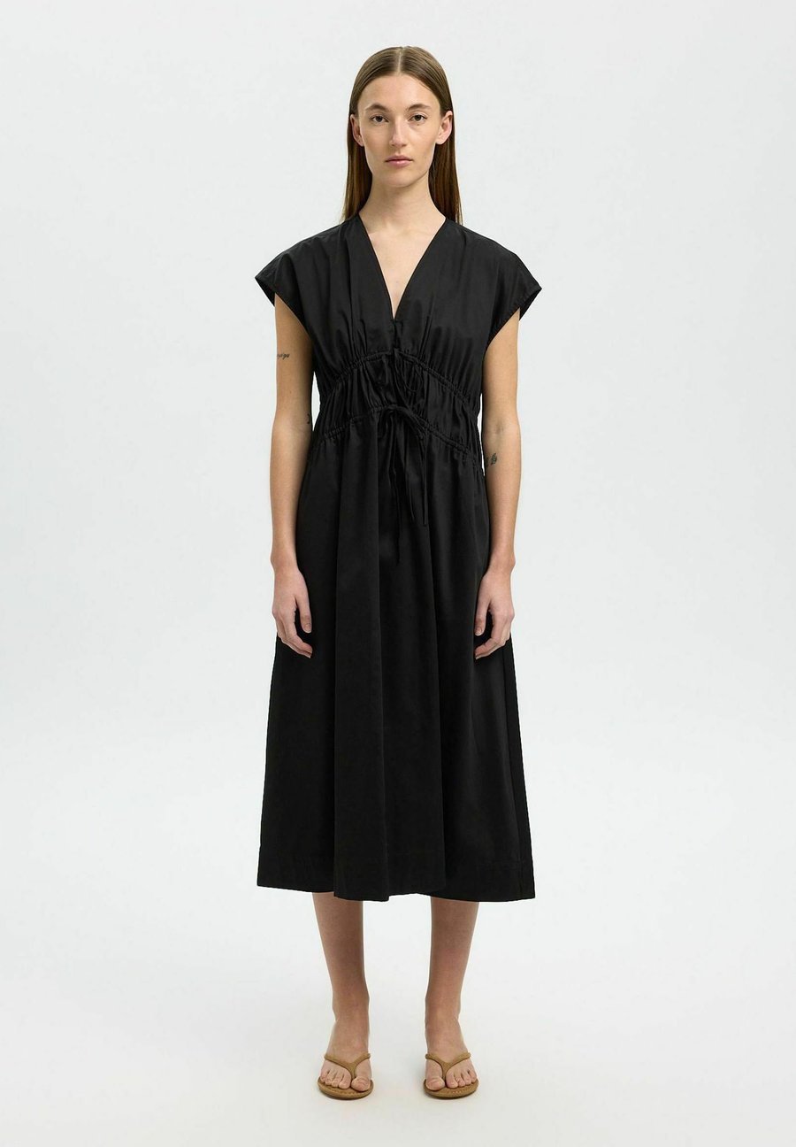 Платье Selected Femme MIDI VORN GEBUNDENES, Black
Платье Selected Femme MIDI VORN GEBUNDENES, Black