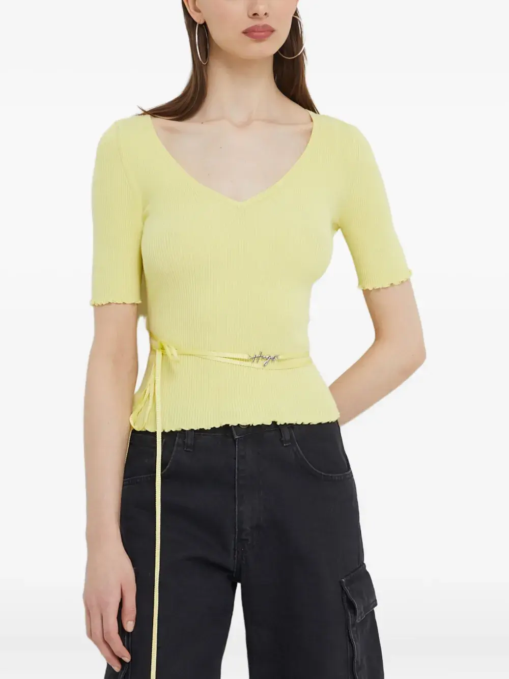 Топ с волнистыми краями и поясом на талии Hugo, желтый
Топ с волнистыми краями и поясом на талии Hugo, желтый