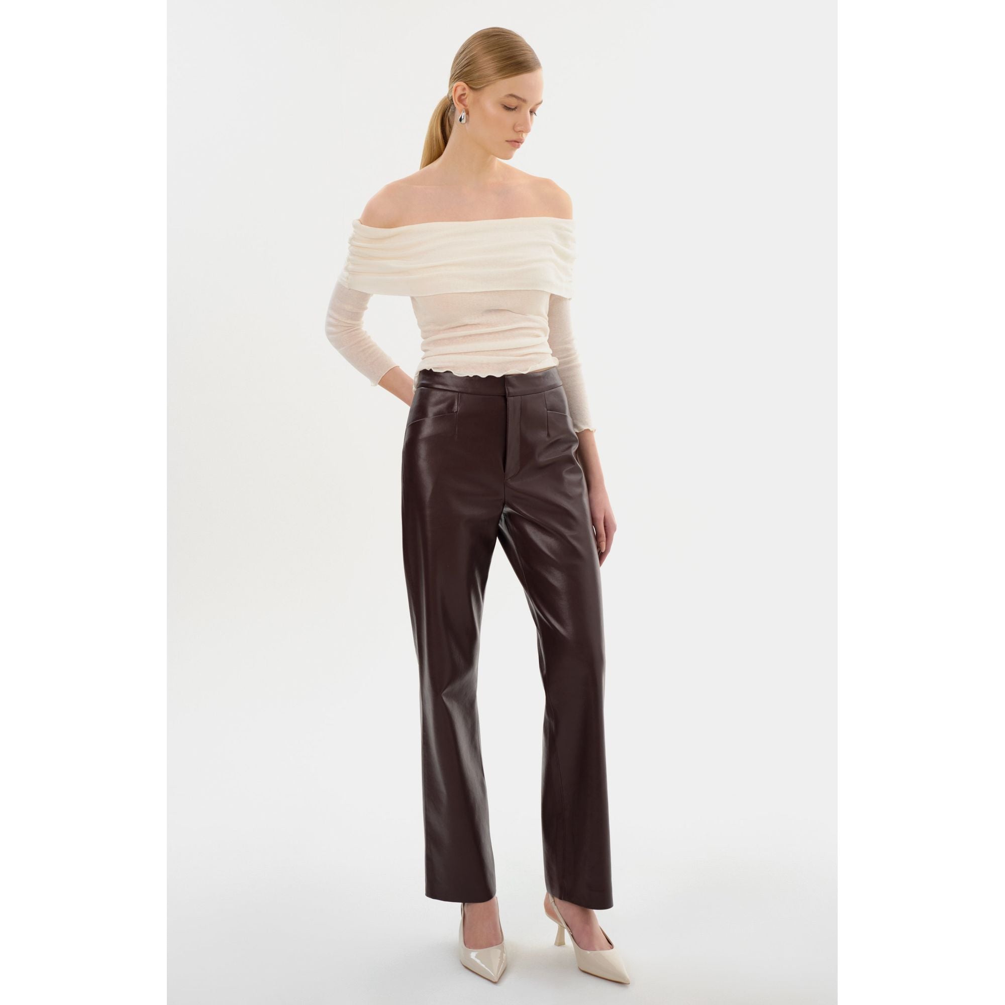 Имани | Брюки из переработанной кожи Lamarque, Mahogany
Имани | Брюки из переработанной кожи Lamarque, Mahogany