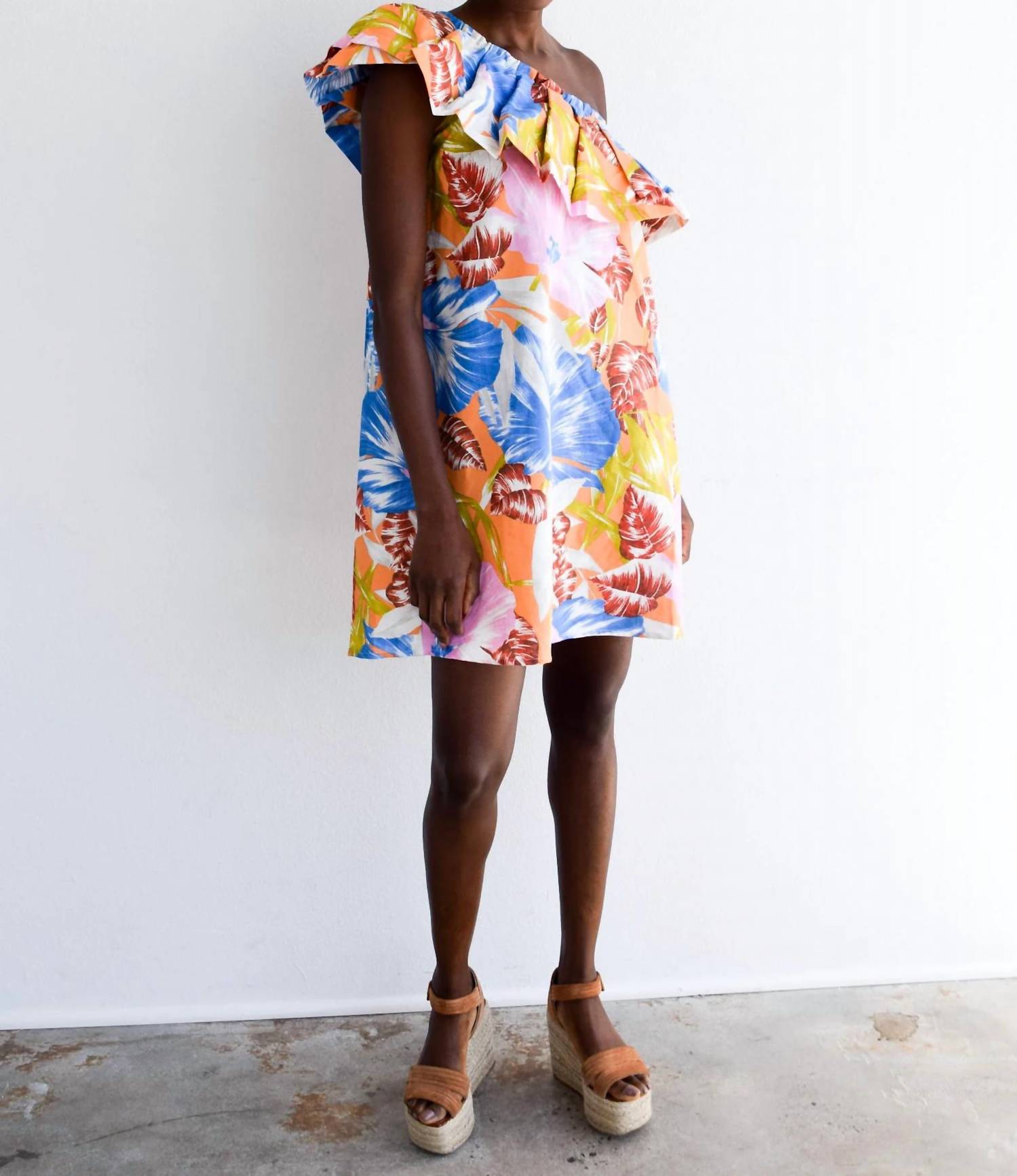 Платье с одним плечом короткое в мандариново-тропическом цвете Never a Wallflower, Tangerine Tropical
Платье с одним плечом короткое в мандариново-тропическом цвете Never a Wallflower, Tangerine Tropical