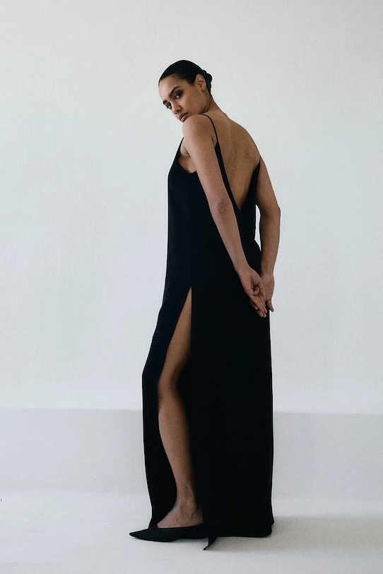 Платье Muuv. feu, черный
Платье Muuv. feu, черный