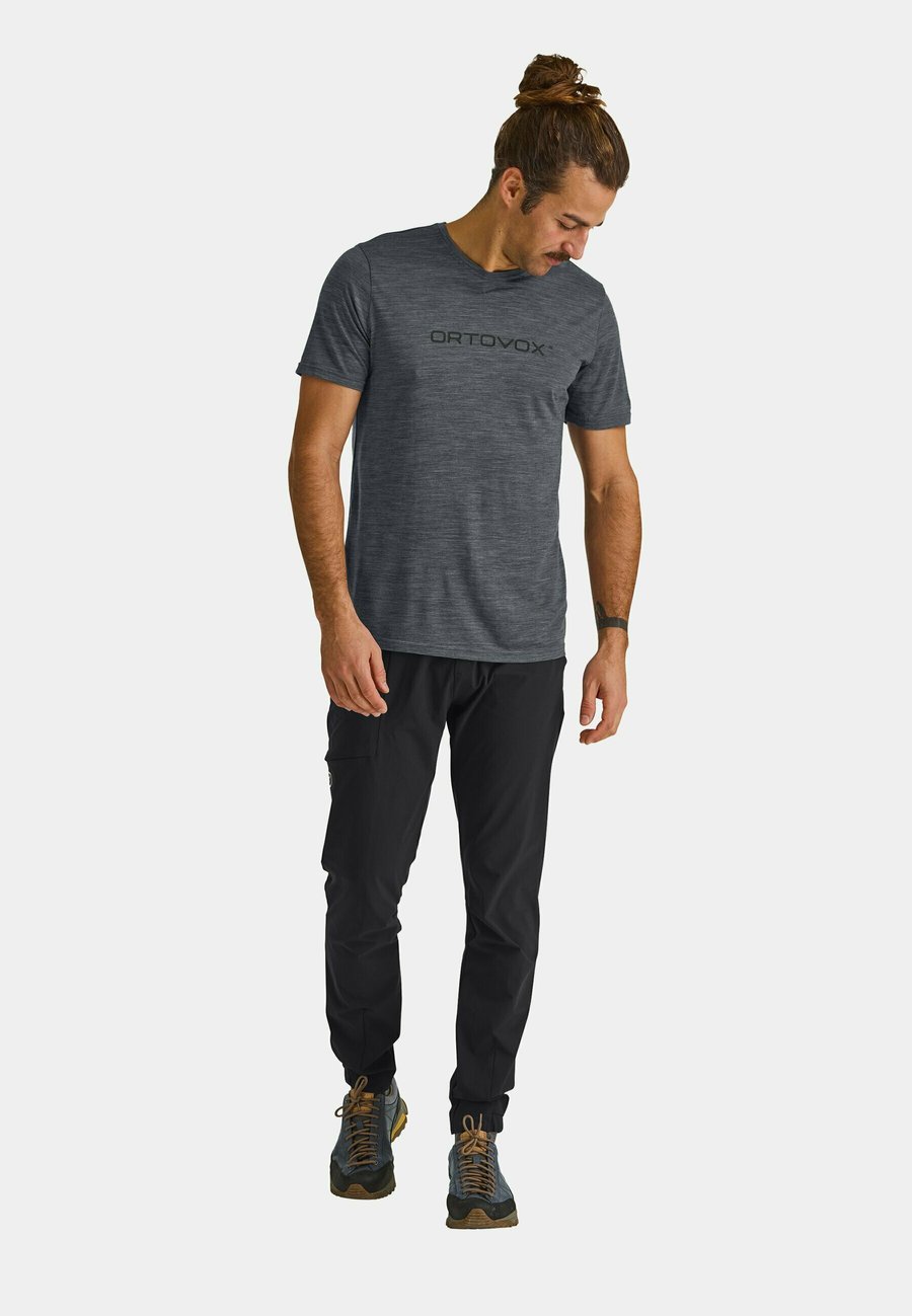 Футболка ORTOVOX 150 COOL BRAND, Grey
Футболка ORTOVOX 150 COOL BRAND, Grey