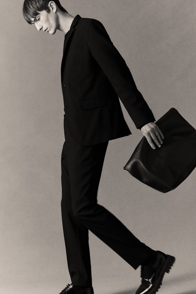 Облегающие брюки H&M, черный
Облегающие брюки H&M, черный