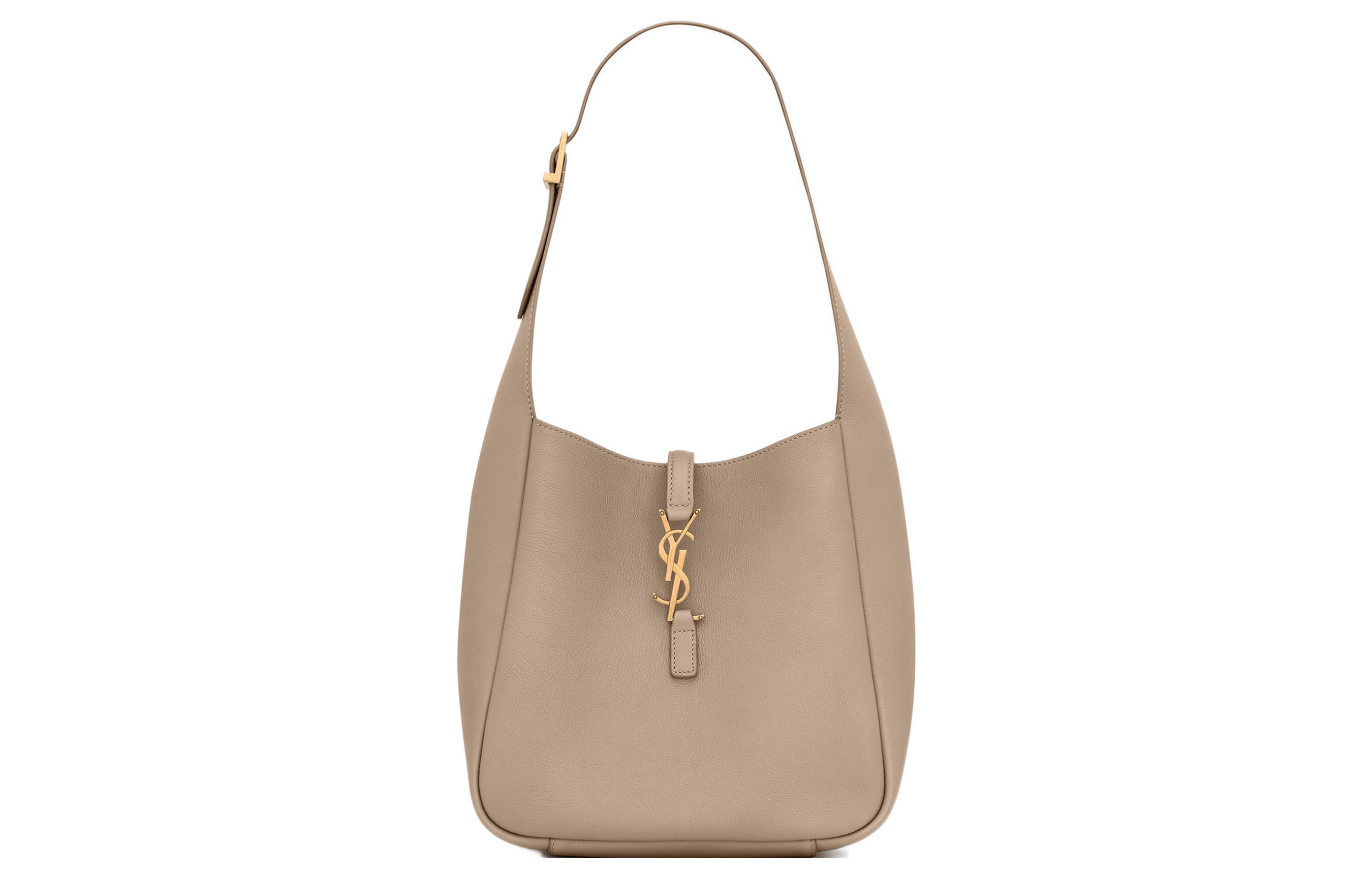 SAINT LAURENT Сумка-хобо из гладкой телячьей кожи
SAINT LAURENT Сумка-хобо из гладкой телячьей кожи