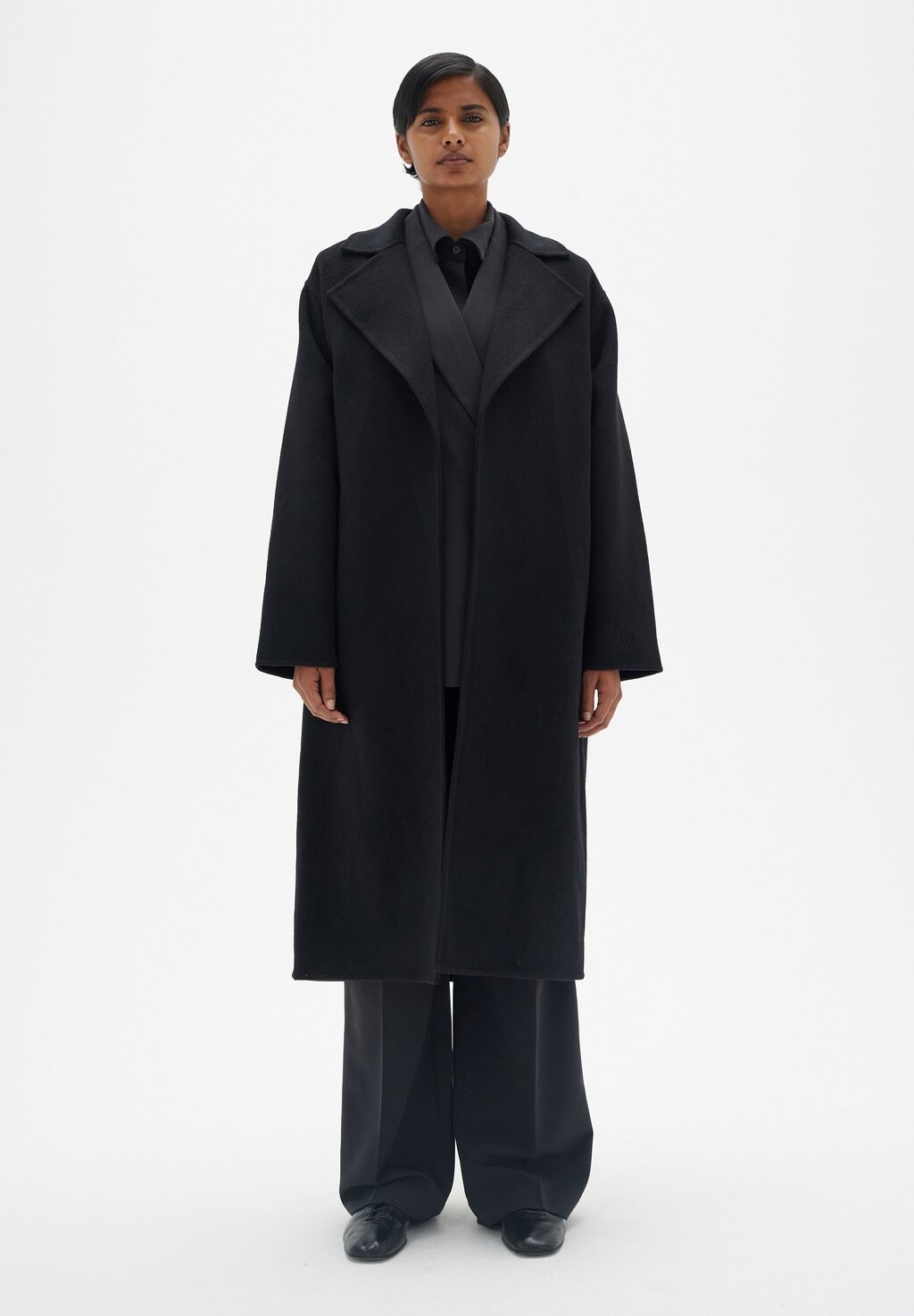 Пальто классическое LIURO LULA PREMIUM InWear, черный
Пальто классическое LIURO LULA PREMIUM InWear, черный