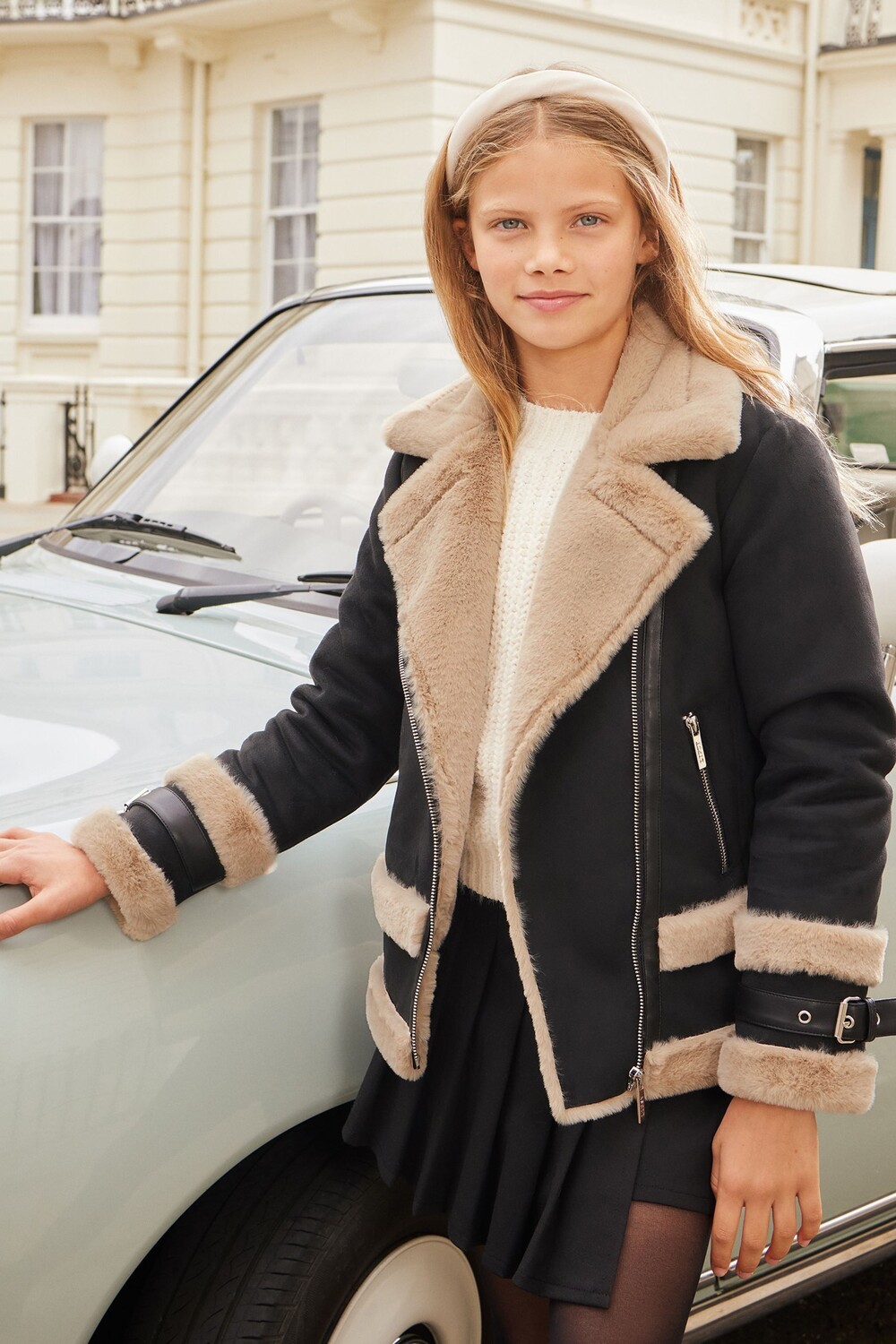 Замшевая куртка авиатор (5 16 лет) Lipsy, черный
Замшевая куртка авиатор (5 16 лет) Lipsy, черный