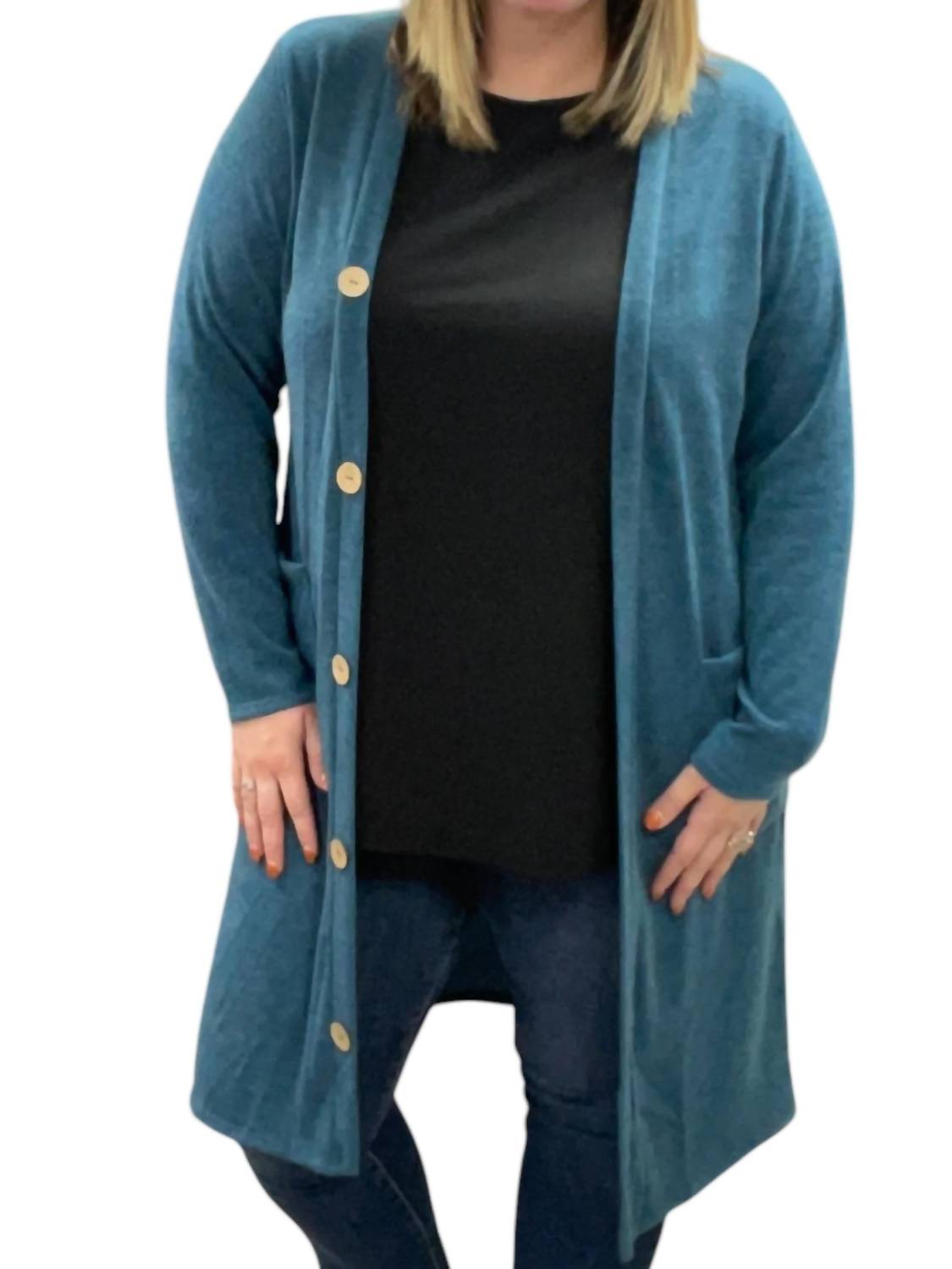 Длинный кардиган с имитацией пуговиц в бирюзовом цвете honeyme
Длинный кардиган с имитацией пуговиц в бирюзовом цвете honeyme