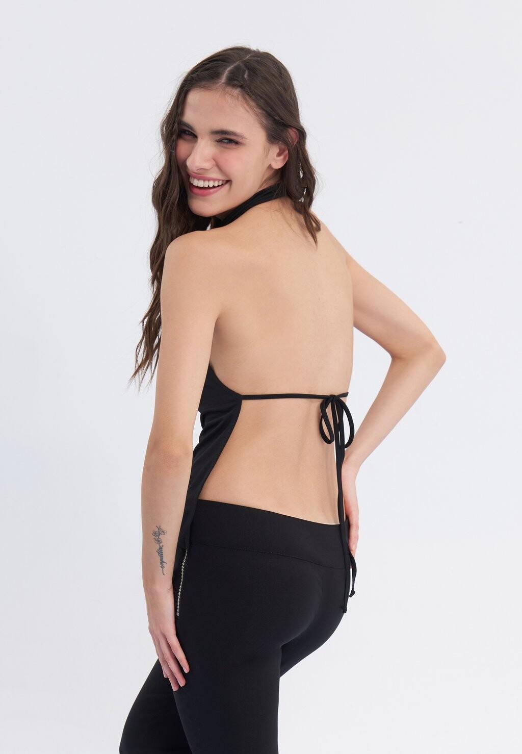 Топ Even&Odd, черный
Топ Even&Odd, черный