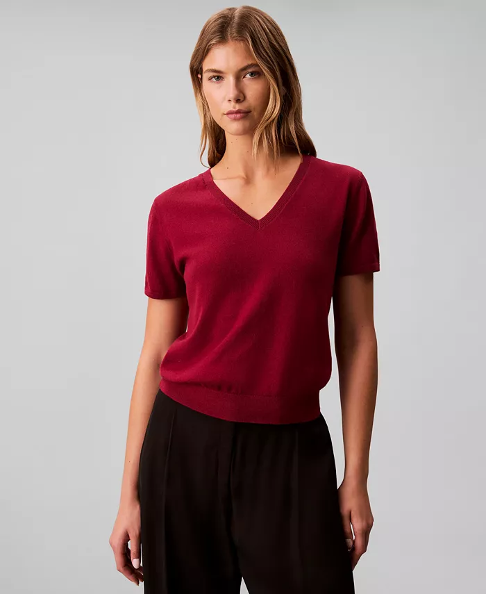 Женский свитер с коротким рукавом и V-образным вырезом Calvin Klein, красный
Женский свитер с коротким рукавом и V-образным вырезом Calvin Klein, красный
