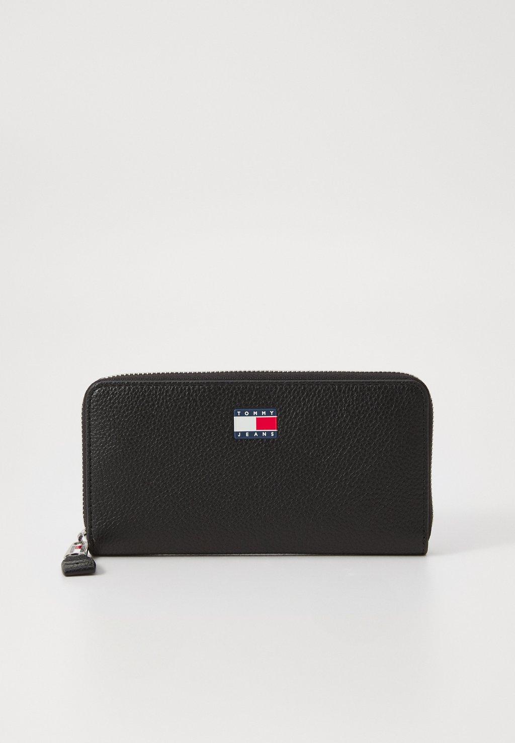 Кошелек MUST LARGE Tommy Jeans, черный
Кошелек MUST LARGE Tommy Jeans, черный
