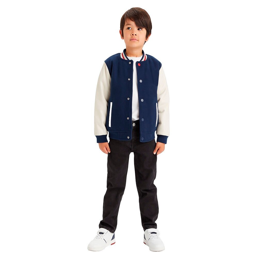 Джинсы Levi´s 502 Taper Fit Regular Waist, синий 
Джинсы Levi´s 502 Taper Fit Regular Waist, синий