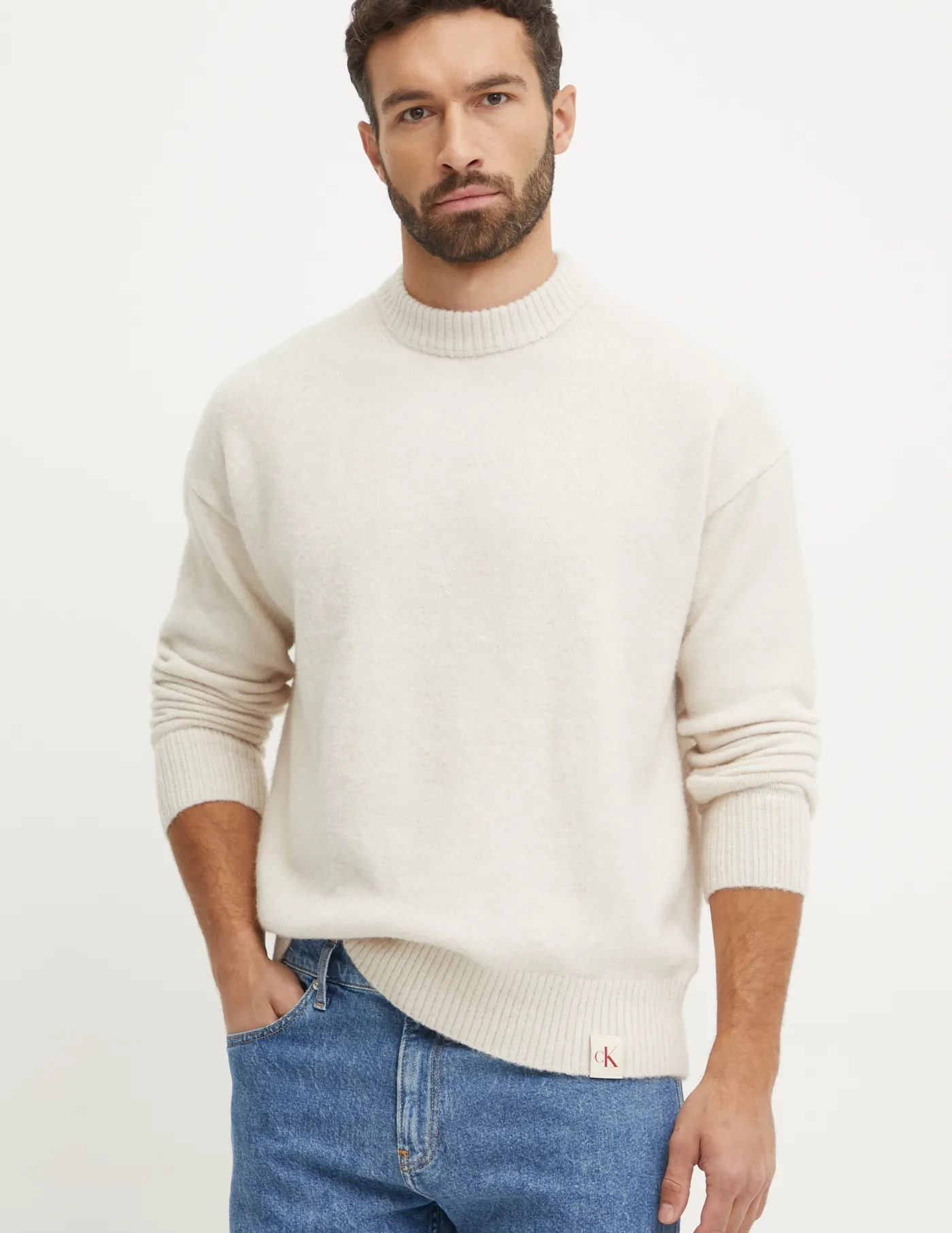 Свитер из смесовой шерсти Calvin Klein Jeans, бежевый
Свитер из смесовой шерсти Calvin Klein Jeans, бежевый