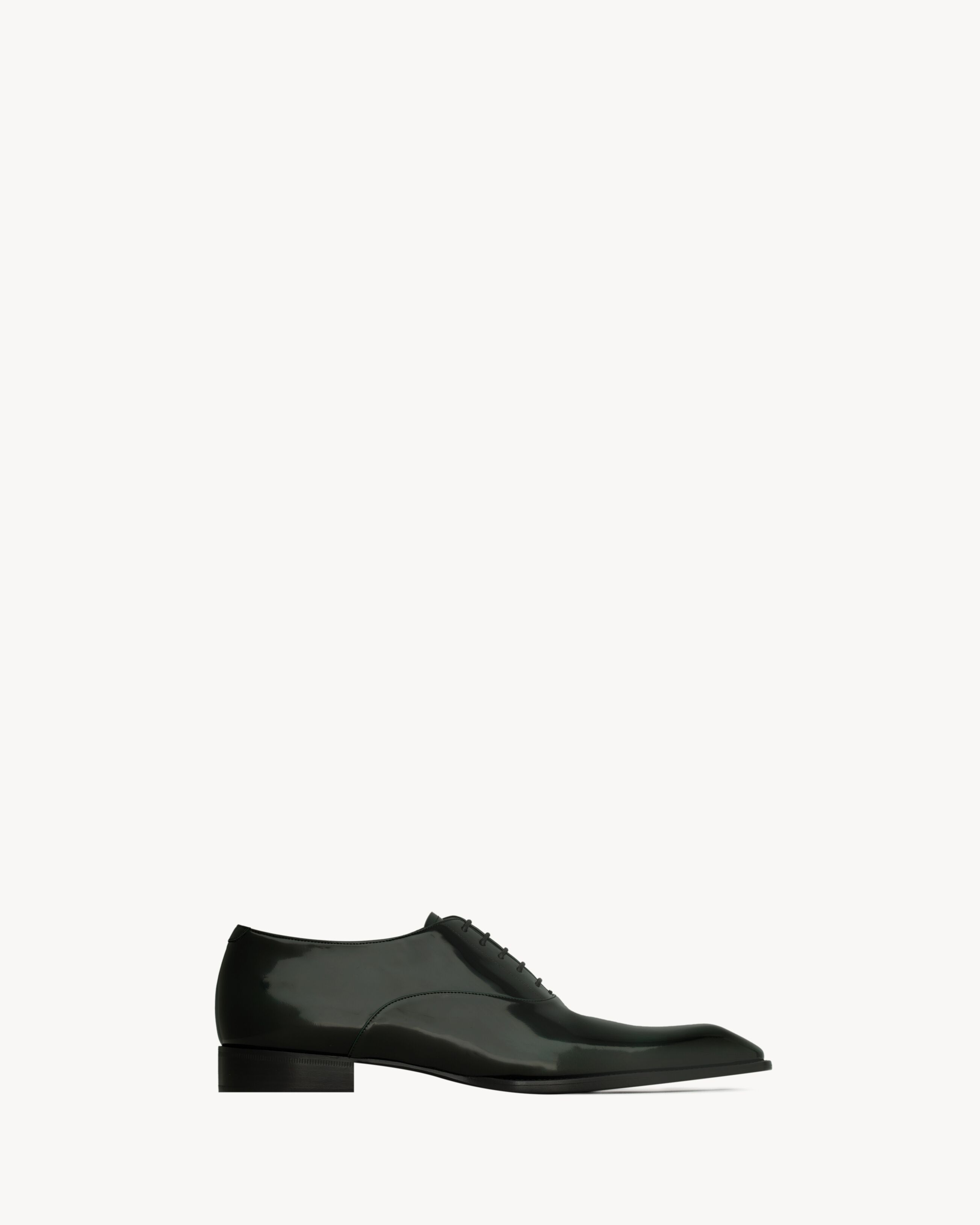 Оксфорды STANTON из лакированной кожи Saint Laurent, зеленый
Оксфорды STANTON из лакированной кожи Saint Laurent, зеленый