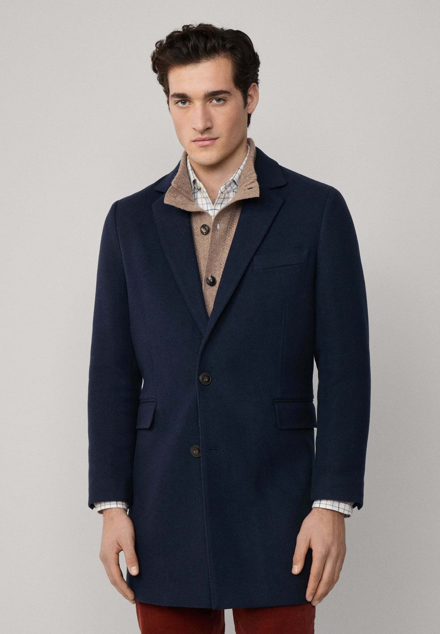 Пальто Hackett London Short coat, Navy/Dark Blue
Пальто Hackett London Short coat, Navy/Dark Blue