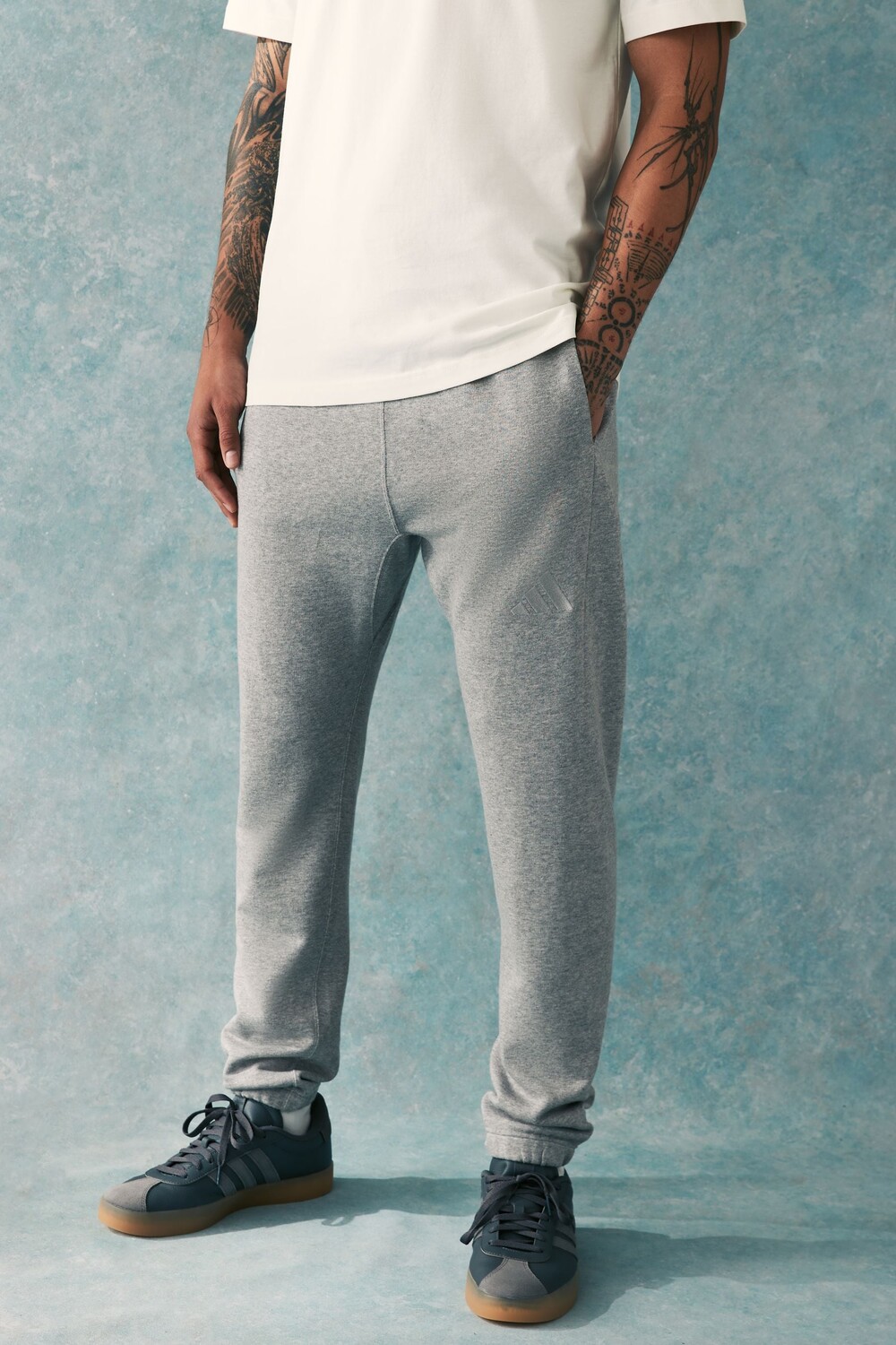 Всесезонные брюки джоггеры из французского трикотажа, обычные зауженные, из 100% хлопка Adidas, серый
Всесезонные брюки джоггеры из французского трикотажа, обычные зауженные, из 100% хлопка Adidas, серый