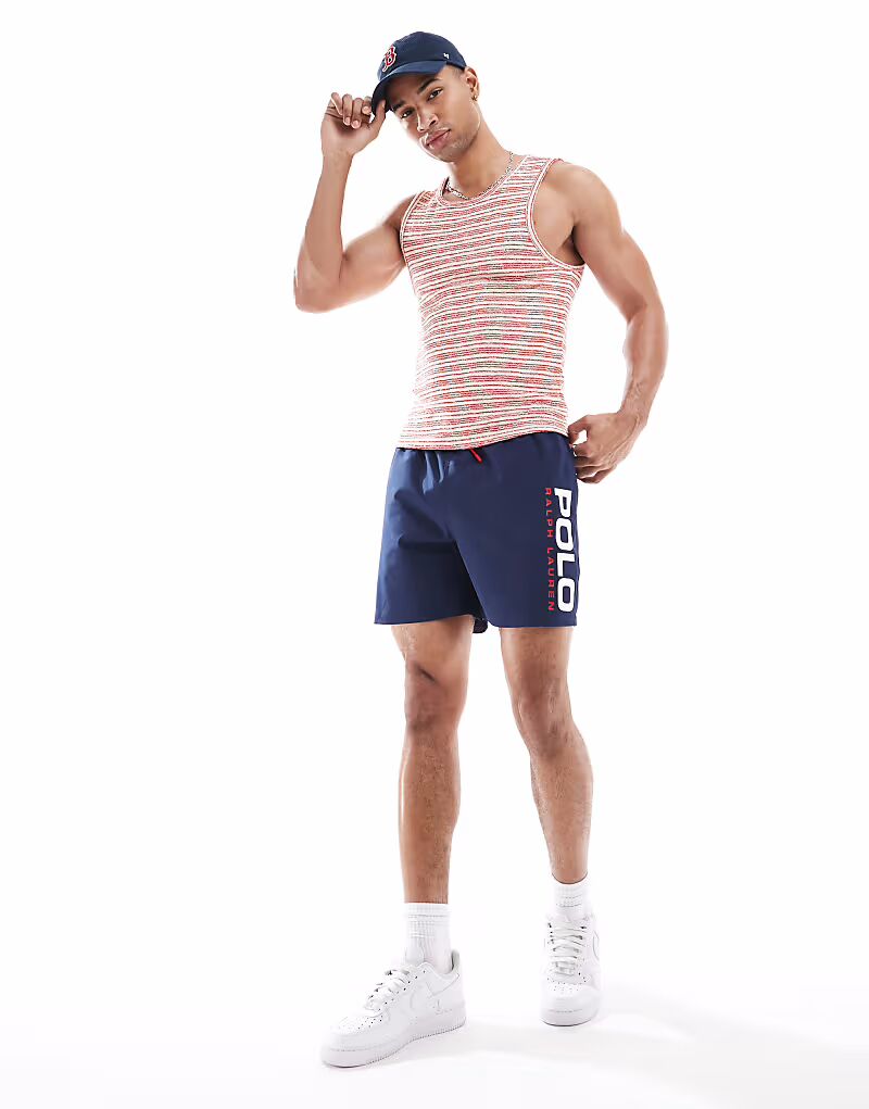 Плавки-шорты Polo Ralph Lauren Sport с логотипом Traveler темно-синего цвета
Плавки-шорты Polo Ralph Lauren Sport с логотипом Traveler темно-синего цвета