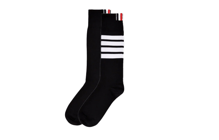 Полосатые носки на 4 полосы THOM BROWNE 
Полосатые носки на 4 полосы THOM BROWNE