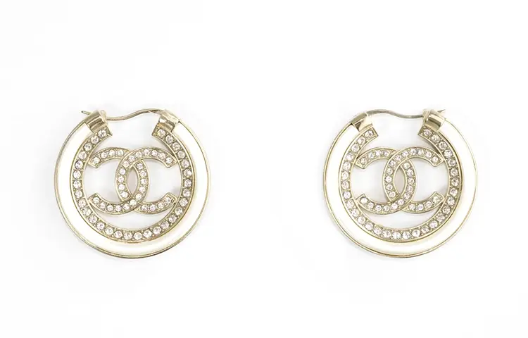 CHANEL Серьги Women's Gold/Pearl White
CHANEL Серьги Women's Gold/Pearl White