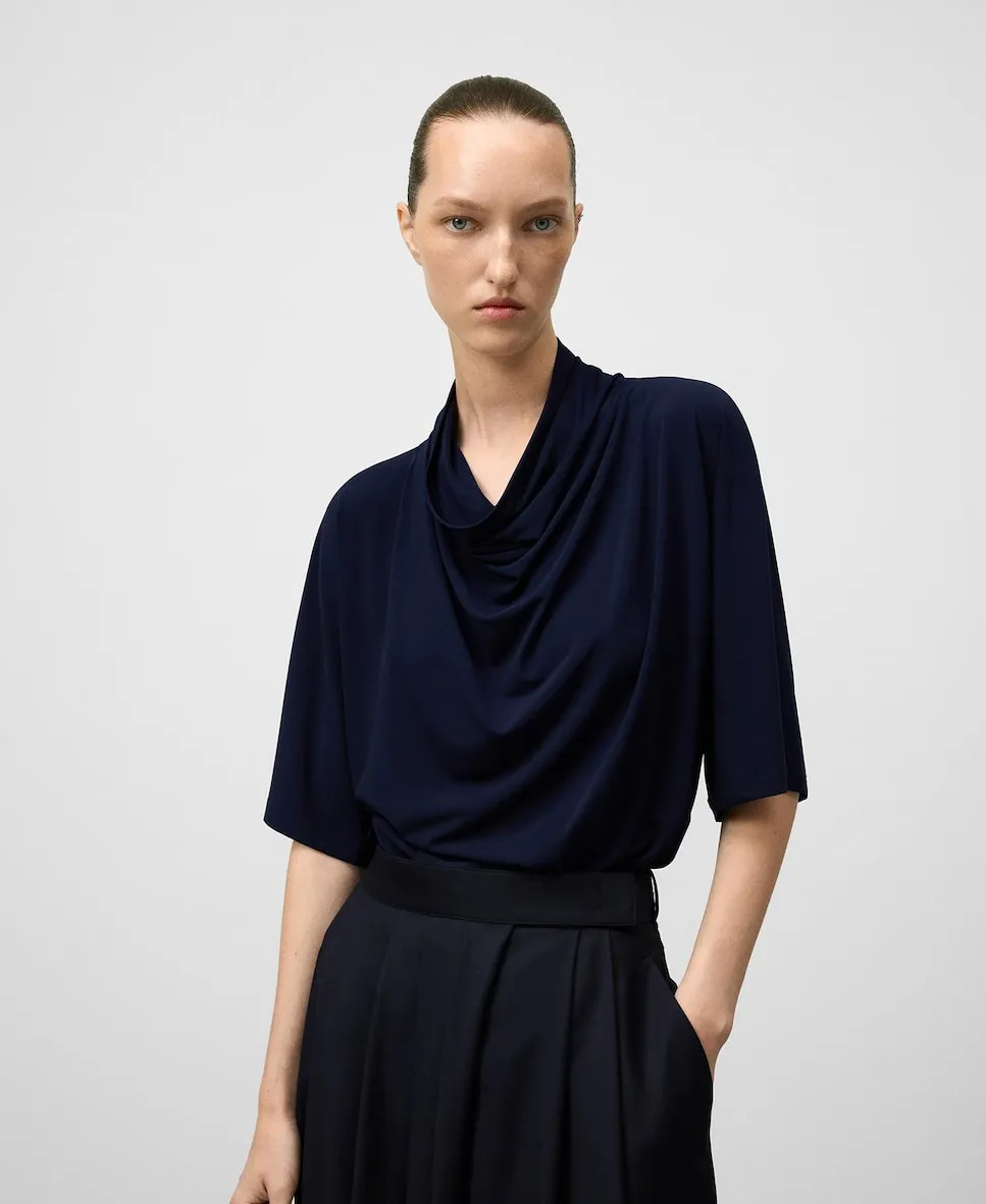 Женская футболка с драпированным воротником и коротким рукавом Adolfo Dominguez, темно-синий
Женская футболка с драпированным воротником и коротким рукавом Adolfo Dominguez, темно-синий