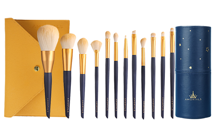 Набор кистей для макияжа Star Movement 12 шт AMORTALS
Набор кистей для макияжа Star Movement 12 шт AMORTALS