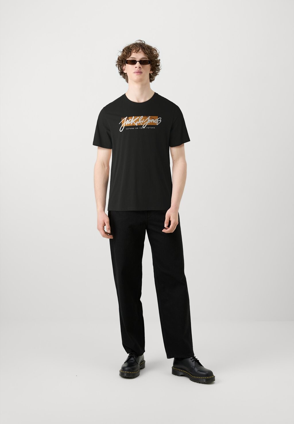 Футболка с принтом JJTILEY JJNOLAN TEE CREW NECK 5 PACK Jack & Jones, темно-синий
Футболка с принтом JJTILEY JJNOLAN TEE CREW NECK 5 PACK Jack & Jones, темно-синий