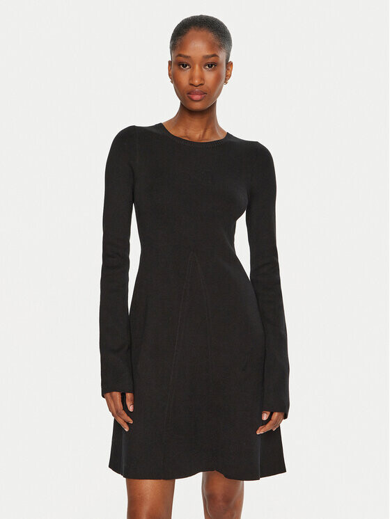 Трикотажное платье обычного кроя Calvin Klein Jeans, черный
Трикотажное платье обычного кроя Calvin Klein Jeans, черный