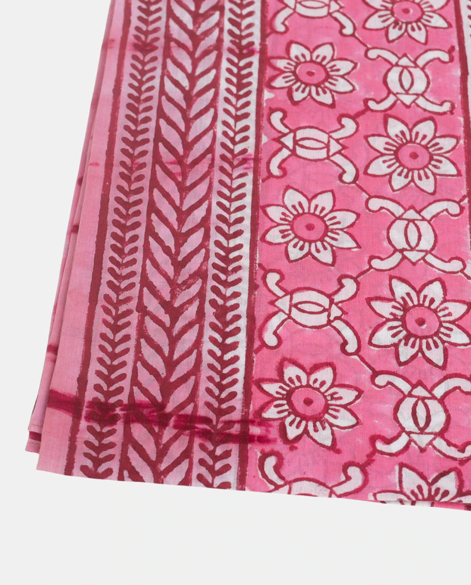 Парео из хлопка с принтом тай-дай Kbas, фуксия
Парео из хлопка с принтом тай-дай Kbas, фуксия