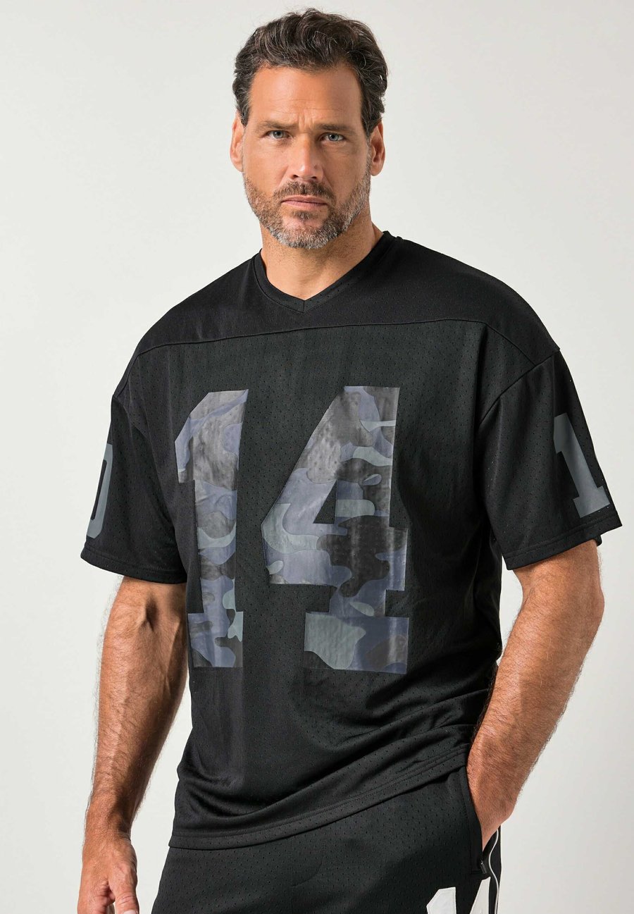 Футболка JP1880 FITNESS HALF SLEEVE CAMOUFLAGE, Black, Черный, Футболка JP1880 FITNESS HALF SLEEVE CAMOUFLAGE, Black
Футболка JP1880 FITNESS HALF SLEEVE CAMOUFLAGE, Black, Черный, Футболка JP1880 FITNESS HALF SLEEVE CAMOUFLAGE, Black