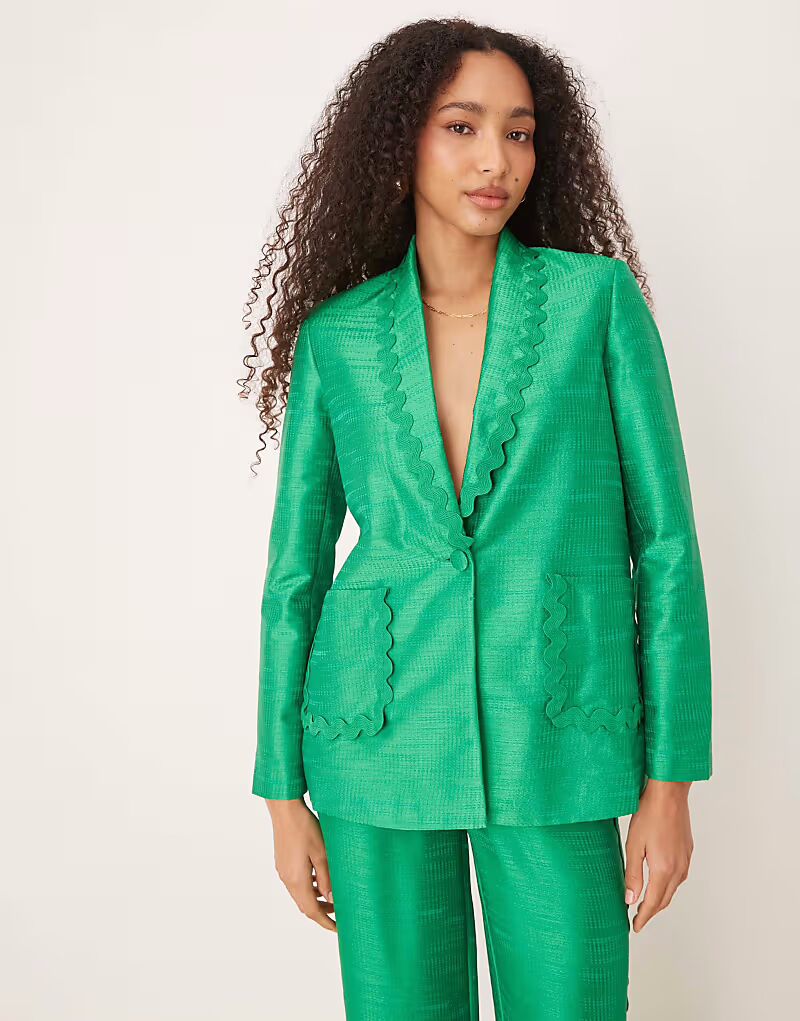 Scalpers New Scallop блейзер зеленого цвета
Scalpers New Scallop блейзер зеленого цвета