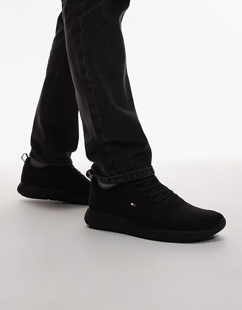 Кроссовки Tommy Hilfiger трикотажные черного цвета
Кроссовки Tommy Hilfiger трикотажные черного цвета