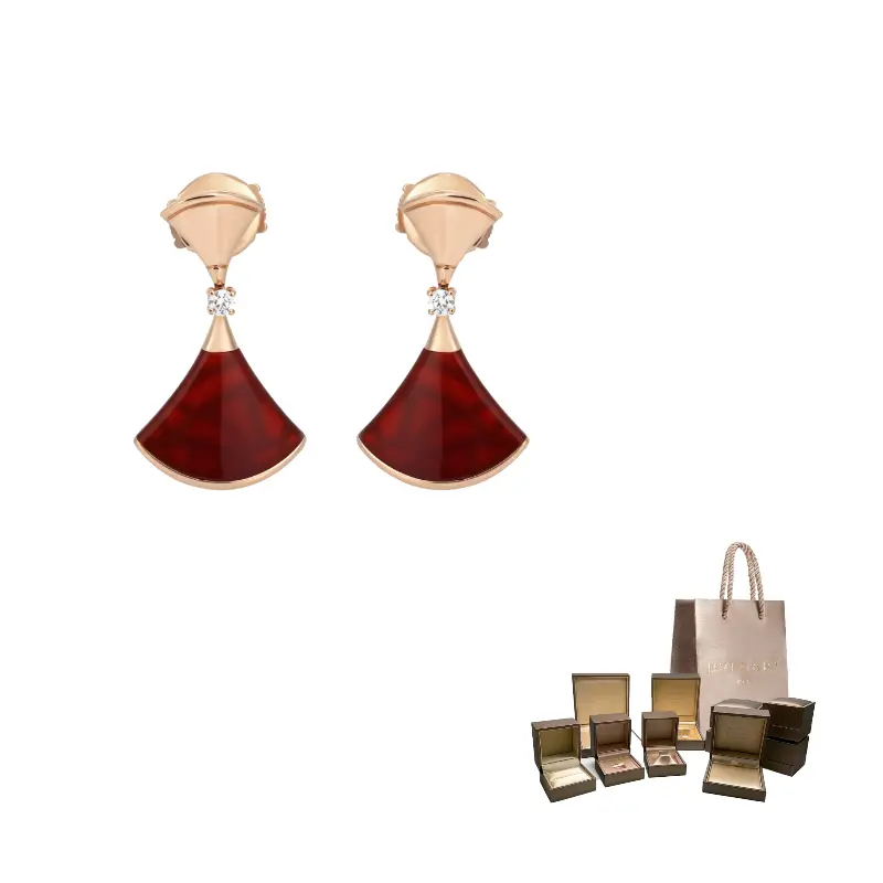 Серьги Diamond для женщин BVLGARI, розовое золото
Серьги Diamond для женщин BVLGARI, розовое золото