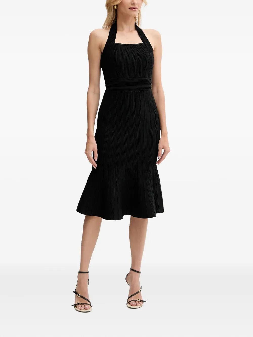 Платье с халтернеем в рубчик GUESS USA, черный
Платье с халтернеем в рубчик GUESS USA, черный