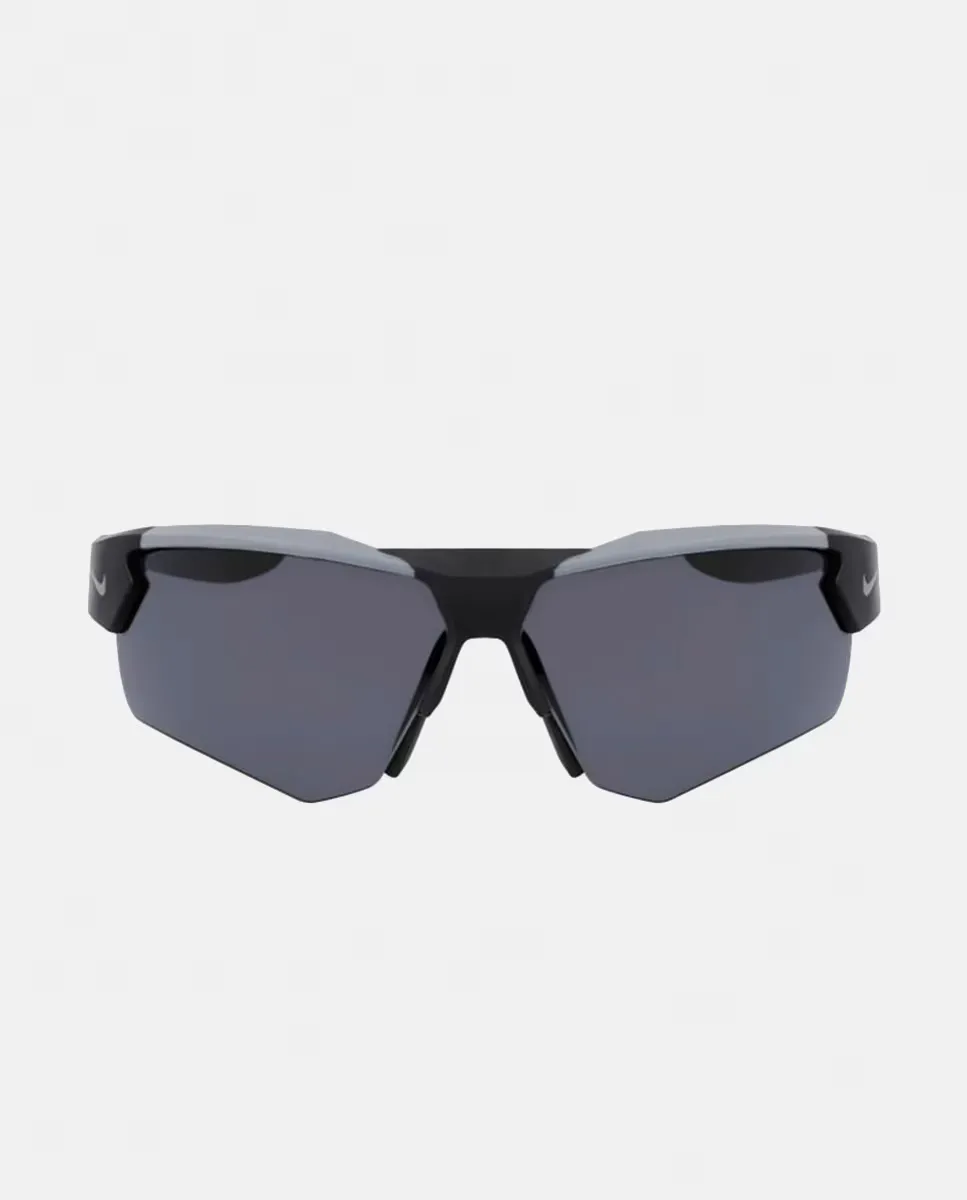 Мужские солнцезащитные очки с круговой оправой из литого стекла Nike, черный
Мужские солнцезащитные очки с круговой оправой из литого стекла Nike, черный