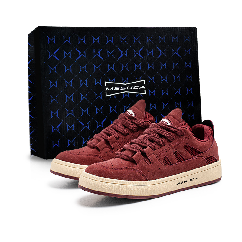 MESUCA Скользоустойчивые, износостойкие, дышащие, увеличивающие рост низкие скейтборд кроссовки мужские - бордовые (подарочный набор), цвет Burgundy (Gift Box Set) 
MESUCA Скользоустойчивые, износостойкие, дышащие, увеличивающие рост низкие скейтборд кроссовки мужские - бордовые (подарочный набор), цвет Burgundy (Gift Box Set)