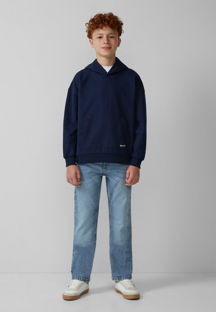 Худи s.Oliver UNISEX MIT KÄNGURUTASCHEN , Navy/Dark Blue
Худи s.Oliver UNISEX MIT KÄNGURUTASCHEN , Navy/Dark Blue