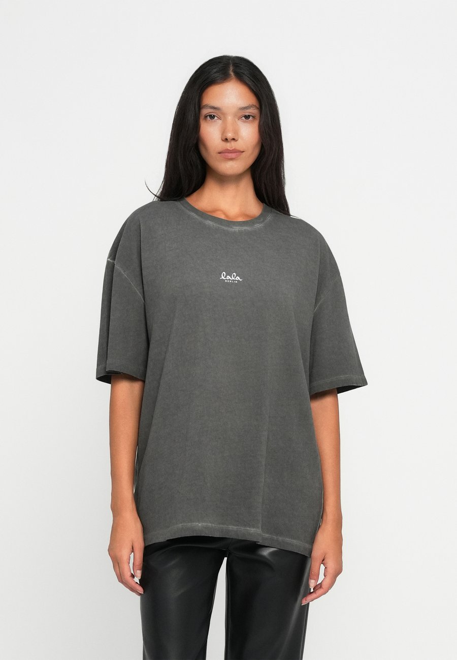Футболка lala Berlin TATE , Grey, Серый, Футболка lala Berlin TATE , Grey
Футболка lala Berlin TATE , Grey, Серый, Футболка lala Berlin TATE , Grey