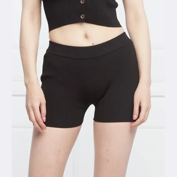 Узкие шорты Guess, черный
Узкие шорты Guess, черный