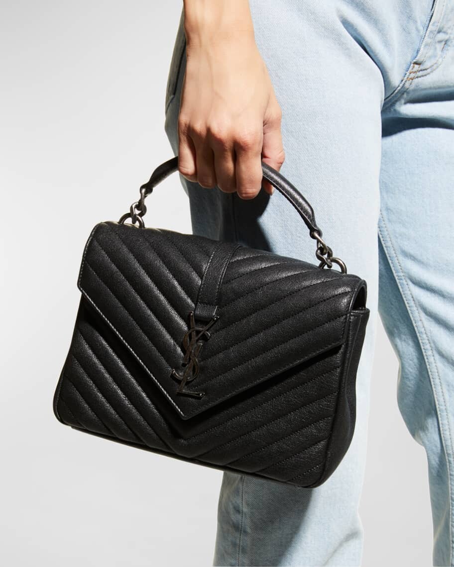 Сумка через плечо College среднего размера из кожи ягненка Matelasse с V-образным клапаном Saint Laurent
Сумка через плечо College среднего размера из кожи ягненка Matelasse с V-образным клапаном Saint Laurent