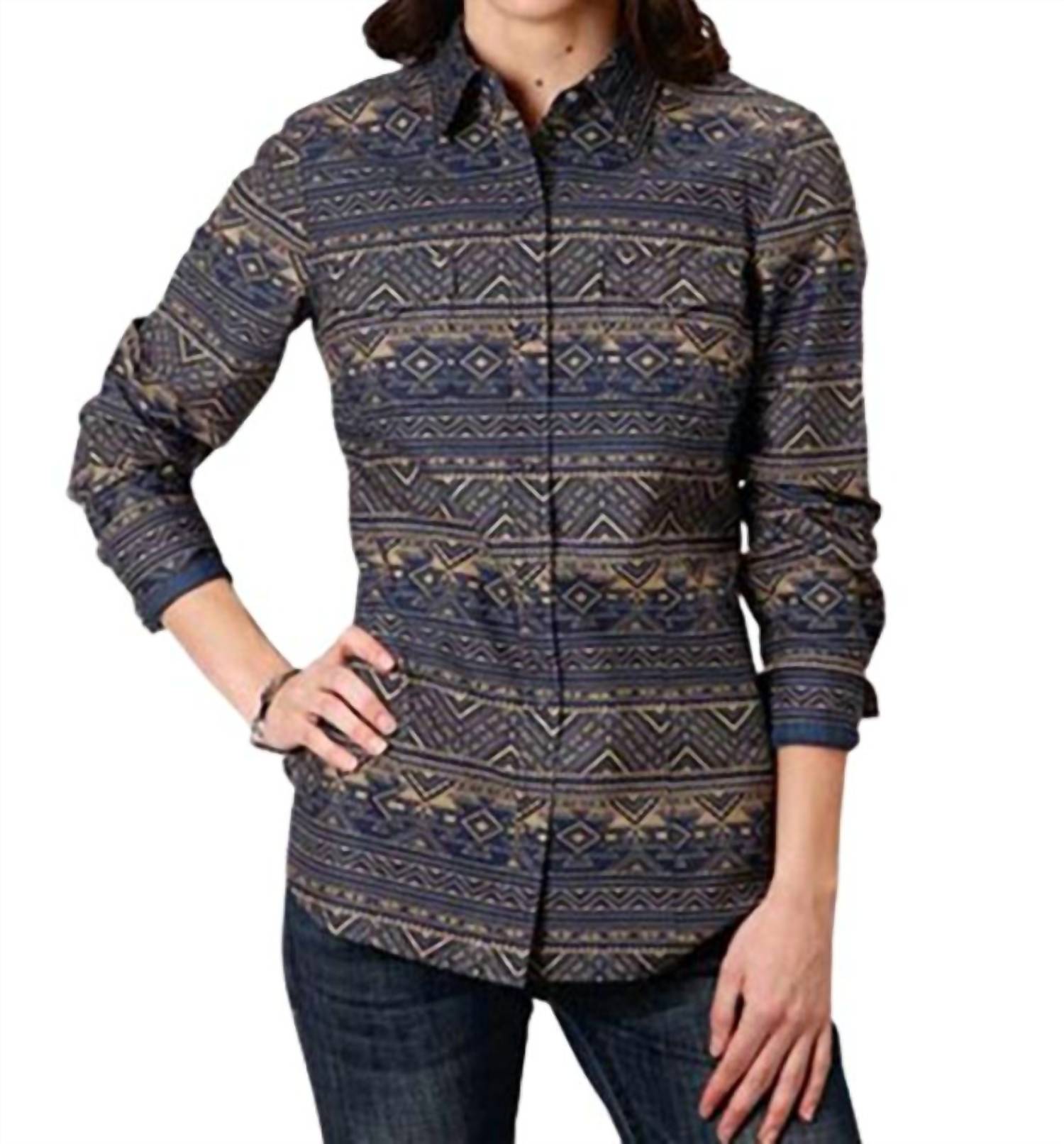 Женская западная рубашка West Made Aztec с кнопками в синем цвете Roper
Женская западная рубашка West Made Aztec с кнопками в синем цвете Roper