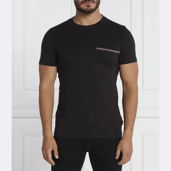 Футболка монотипного кроя с маленькой полоской на груди Tommy Hilfiger, черный
Футболка монотипного кроя с маленькой полоской на груди Tommy Hilfiger, черный