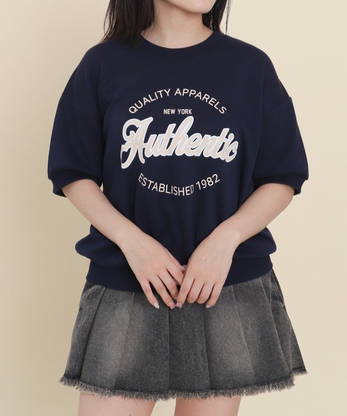 Футболка с логотипом WOND/College Club, темно-синий
Футболка с логотипом WOND/College Club, темно-синий