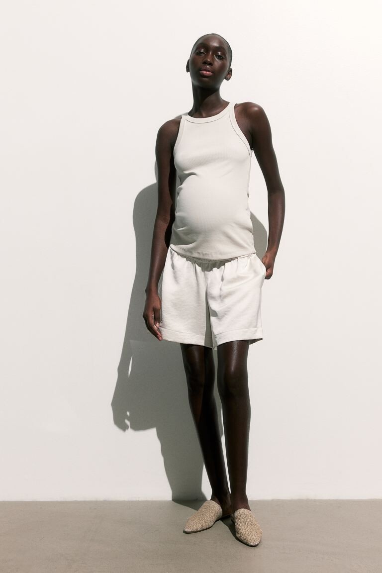 Мама до и после атласных шорт H&M, бежевый
Мама до и после атласных шорт H&M, бежевый