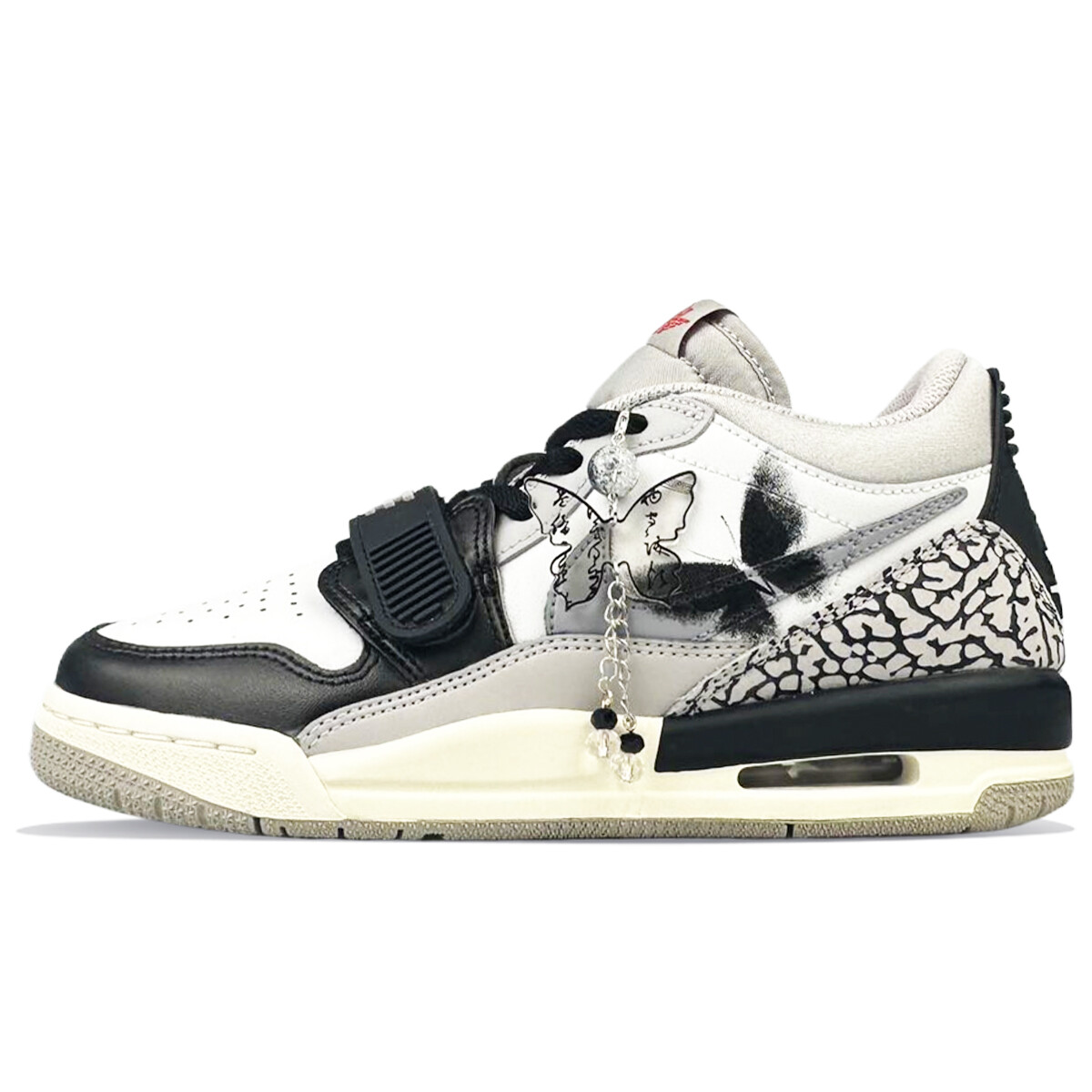 Кроссовки JORDAN Legacy 312 Kids' Basketball Shoes Grade School
Кроссовки JORDAN Legacy 312 Kids' Basketball Shoes Grade School