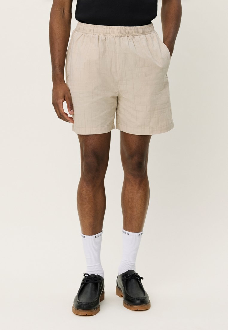 Шорты JACE Les Deux, песочный
Шорты JACE Les Deux, песочный