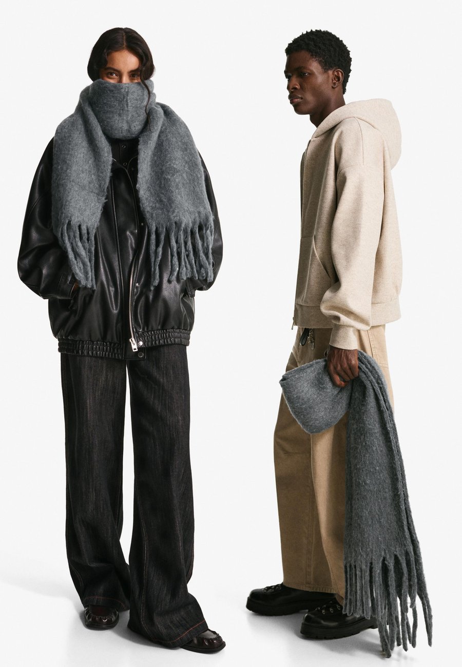Шарф Bershka Scarf, Dark Grey
Шарф Bershka Scarf, Dark Grey