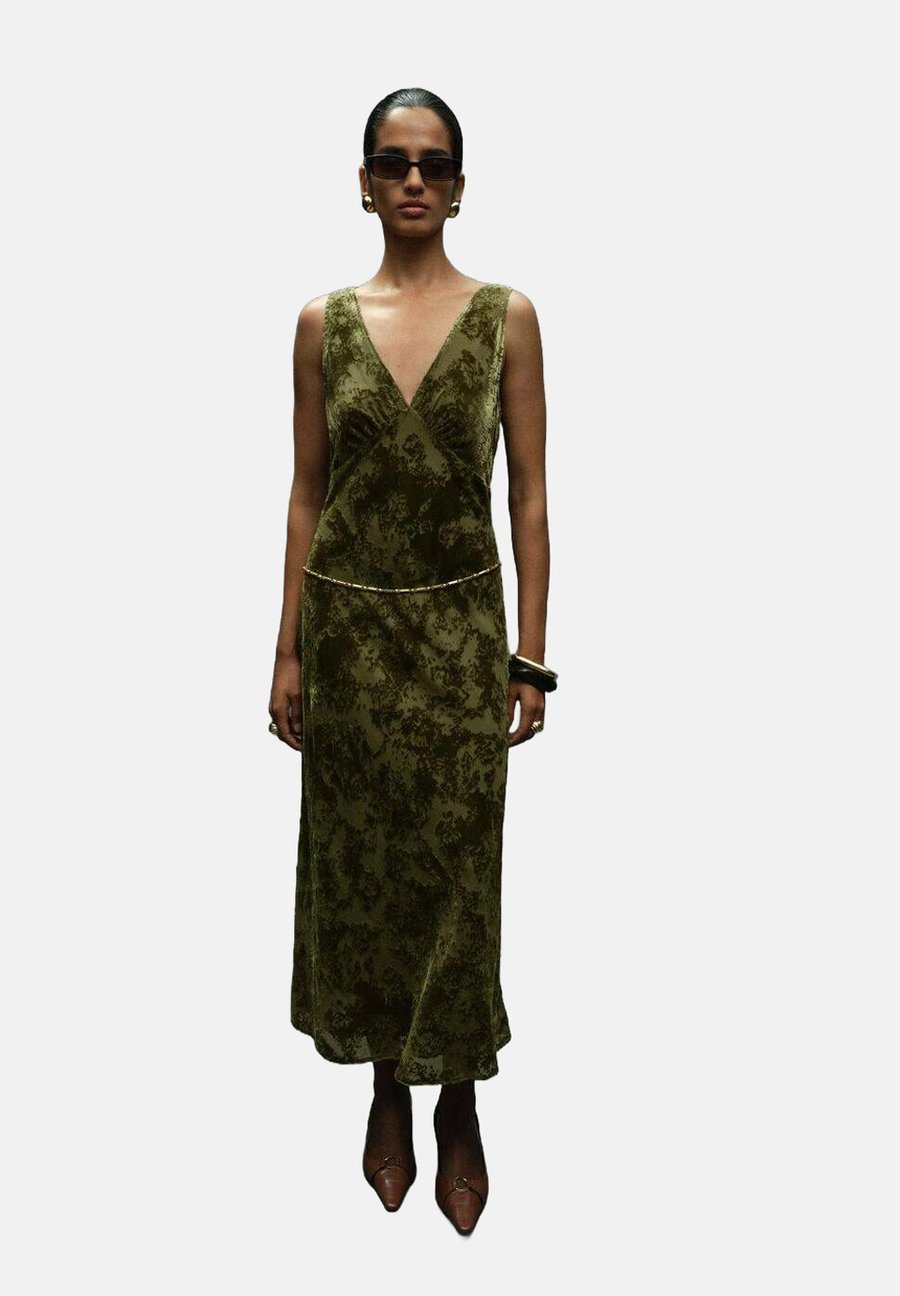 Платье Mango Maxi dress, Light Green
Платье Mango Maxi dress, Light Green