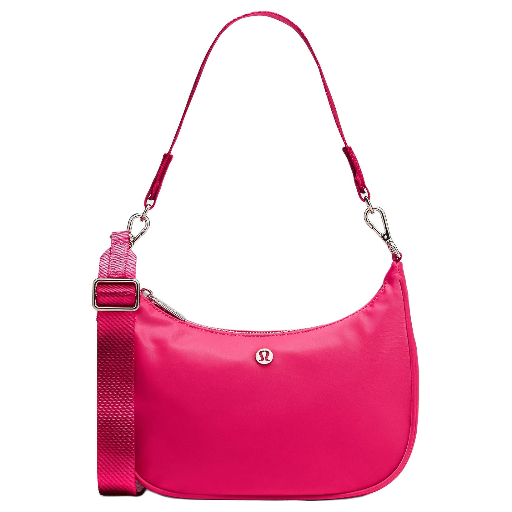 Lululemon Плечевая сумка из переработанного нейлона Small, женская, цвет Raspberry Sauce Pink
Lululemon Плечевая сумка из переработанного нейлона Small, женская, цвет Raspberry Sauce Pink