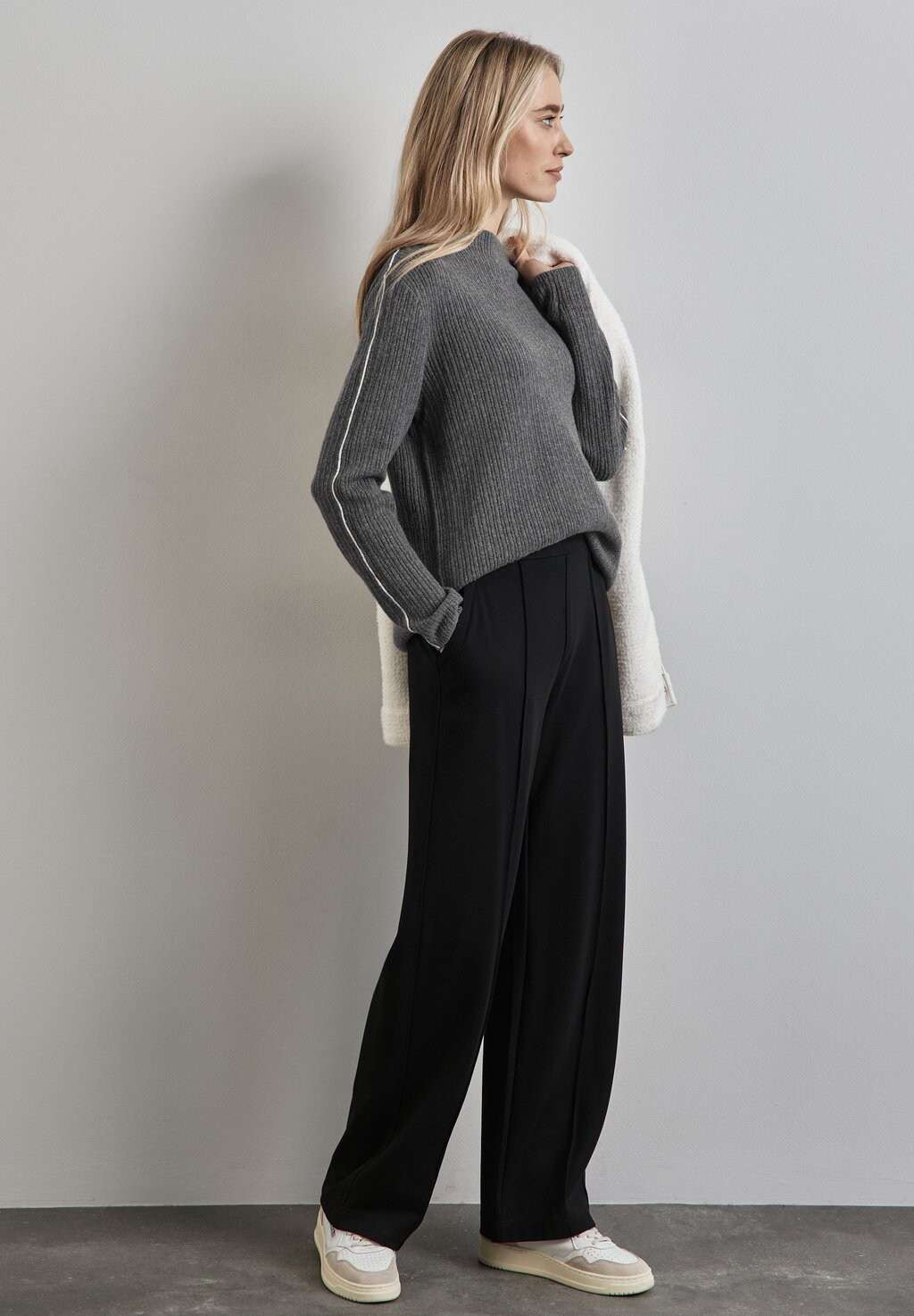 Джемпер Street One, серый
Джемпер Street One, серый